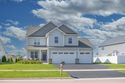 4br New Home in Bettendorf, IA